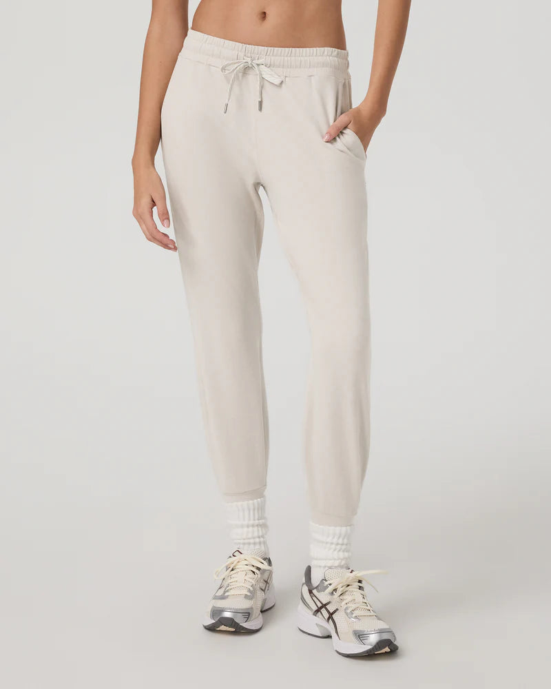 Vuori Performance Jogger Long - Women's